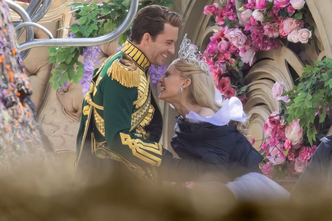 Ariana Grande and Cynthia Erivo shine in first-look images from highly-anticipated 'Wicked' movie Ariana Grande and Cynthia Erivo shine in first-look images from highly-anticipated 'Wicked' movie