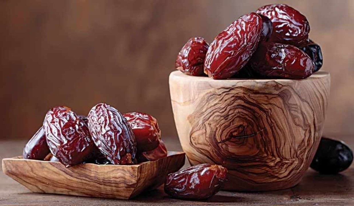 Dates: The Delicious Pathway to Longevity and Vitality Dates: The Delicious Pathway to Longevity and Vitality